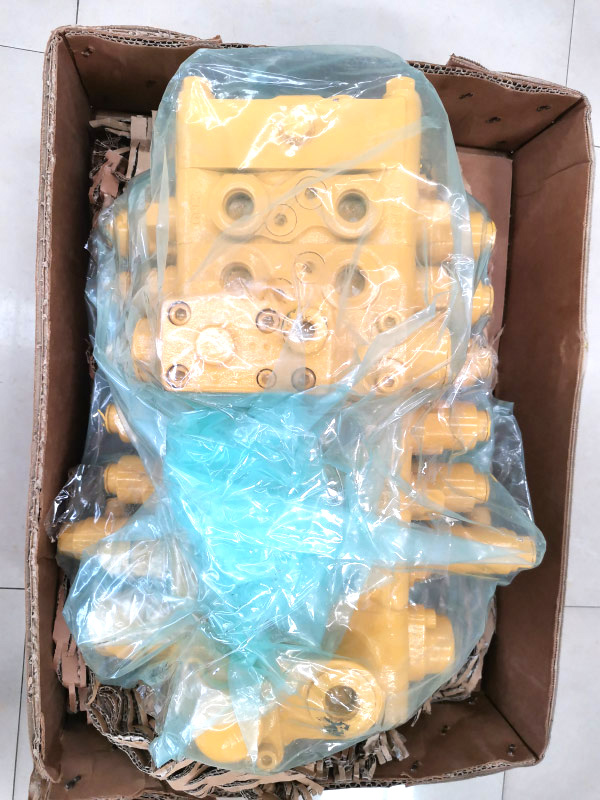 小松分配器总成