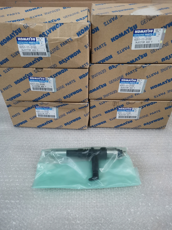 PC450-8喷油器
